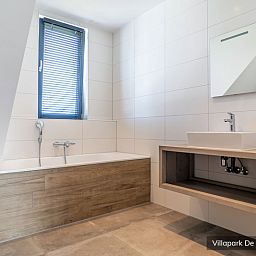 Guest house 0102425 - Holiday property Texel - Luxe familievilla 12p