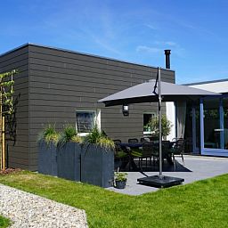 Guest house 0102438 • Holiday property Texel • Bungalowpark 't Hoogelandt - Texelboogaloo  • 2 of 11