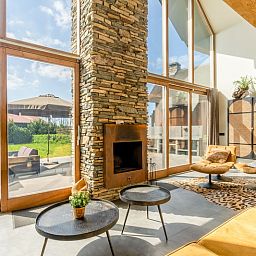 Helles Wohnzimmer in der Villa 181 mit Whirlpool, De Koog Texel, mit moderner Einrichtung.