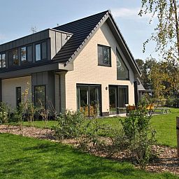 Geraeumiger Garten bei 36 - 12 Buntspecht - BLV-Kleingartenanlage Nr. 4 Ferienhaus in De Koog, Texel.