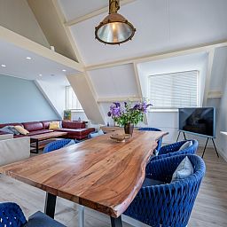 Stylish living room of Hotel Loodsmans Welvaren - Apartment in Den Hoorn, Texel.