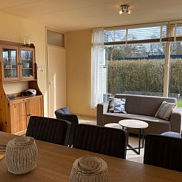 Dining room and living room in Tuinwal vacation home, Oosterend Texel.