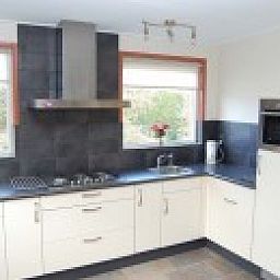 Moderne Kche von Hoogelandt 10 - Awali Ferienhaus in De Koog, Texel.