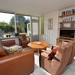 Gemuetliches Wohnzimmer des Ferienhauses de Parel 222 in De Dennen, Texel.