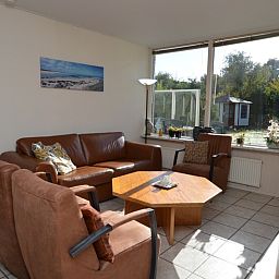 Komfortable Sitzecke im Ferienhaus de Parel 222 in De Dennen, Texel.