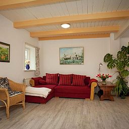 Guest house 040409 - Holiday property Ameland - Fairytale Cottage in Nes Friesland with garden and terrace