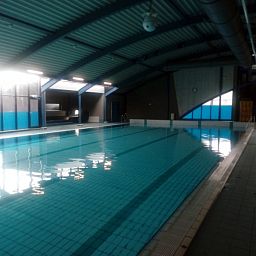 Hallenbad bei Protter Ferienhaus in Buren, Ameland, Entspannung auf den Watteninseln.