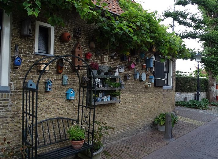 Comfortable sitting area in bungalow 419, De Cocksdorp, Texel with fireplace.