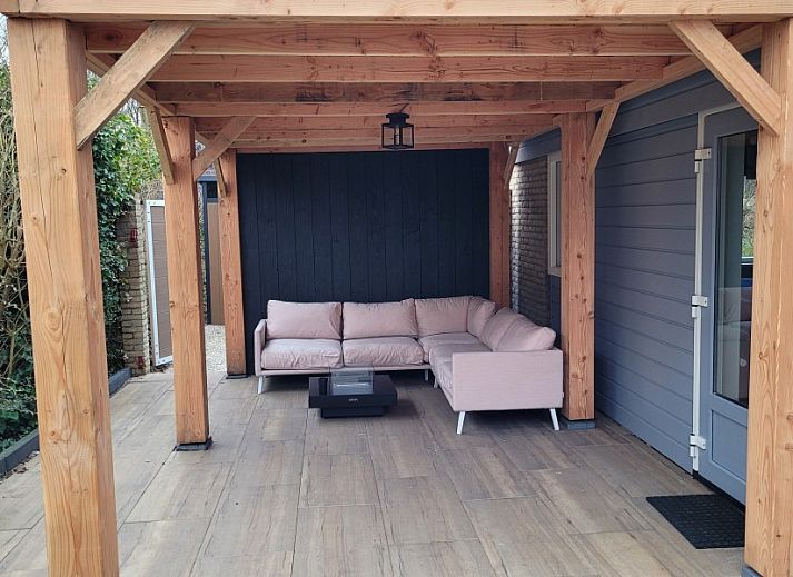 Geniet van de rust bij Het Eiland Gevoel, een vakantiehuis in De Cocksdorp, Texel, met een ruime tuin en speelruimte voor kinderen.
