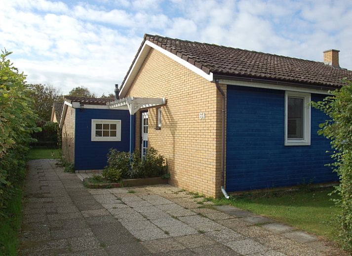 Ferienhaus Slufterhoek 064 in De Cocksdorp, Texel mit grossem Garten und Terrasse.