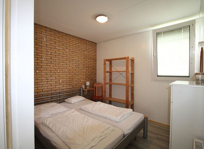 Vorderansicht des Ferienhauses Slufterhoek 064 in De Cocksdorp, Texel auf den Watteninseln.