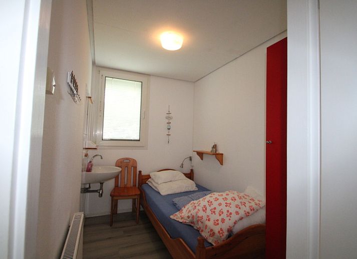 Vorderansicht des Ferienhauses Slufterhoek 064 in De Cocksdorp, Texel auf den Watteninseln.