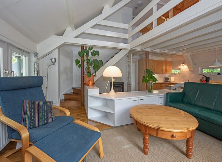 Vacation home Slufterduin 108 in De Cocksdorp Texel with charming garden and terrace, ideal for relaxation on the Wadden Islands.