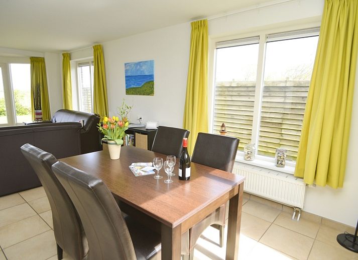 Plexat-Ferienhaus in De Cocksdorp, Texel mit grossem Garten und Glasveranda