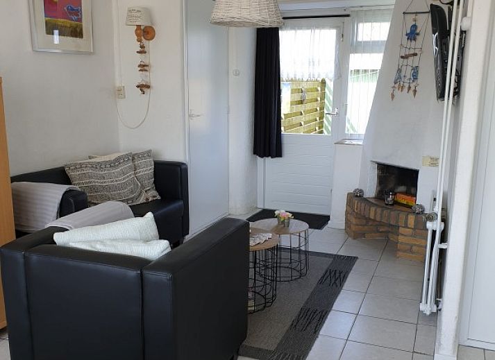 Comfortable sitting area in the cottage of Family Bouthoorn in Zuid-Eierland, Texel.