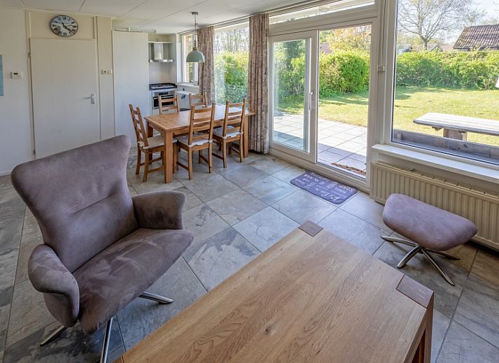 Ferienhaus Slufterhoek 078 in De Cocksdorp, Texel mit grossem Garten und sonniger Terrasse.