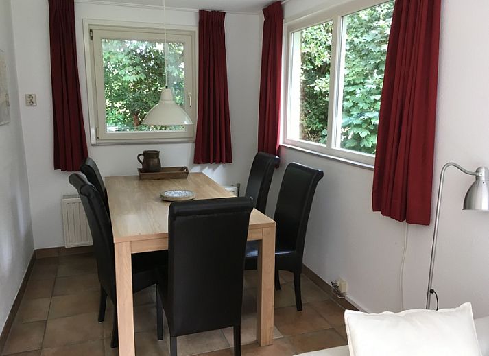 Ferienhaus Slufteroord 270 in De Cocksdorp Texel mit grossem Garten und Terrasse, ideal fuer einen entspannten Aufenthalt auf den Watteninseln.