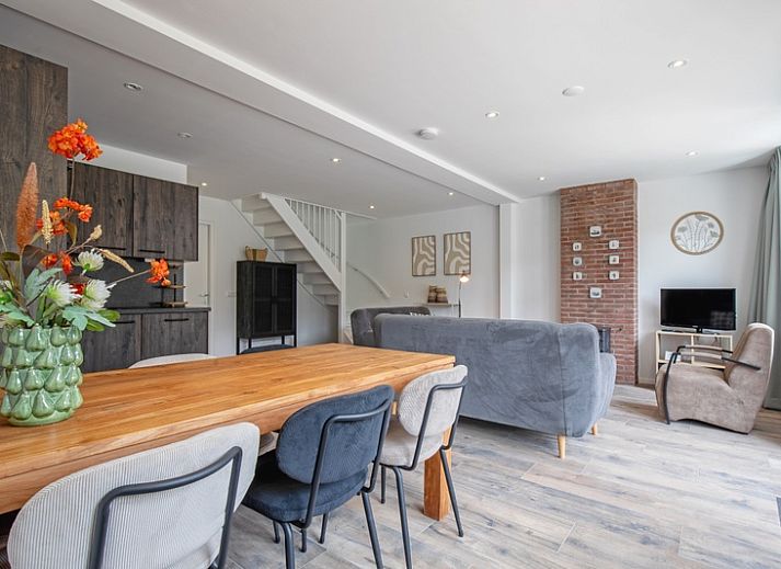 Vakantiehuis Slufterhoek 104 in De Cocksdorp Texel met ruime tuin en terras voor ontspannen verblijf op de Waddeneilanden.