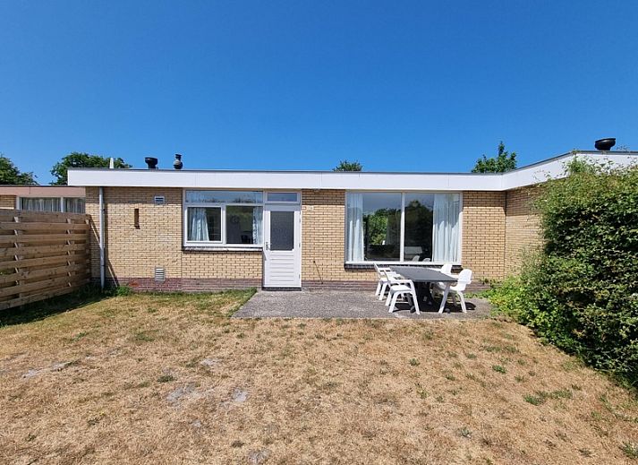 Bungalowpark Tamarisk - Bungalow 178 in De Cocksdorp Texel mit sonniger Terrasse und modernem Aussenbereich.