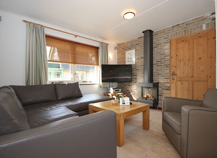 Villa De Witte Hoek Wintergarten ohne Haustiere in De Cocksdorp, Texel mit sonniger Terrasse und modernem Aussenbereich.