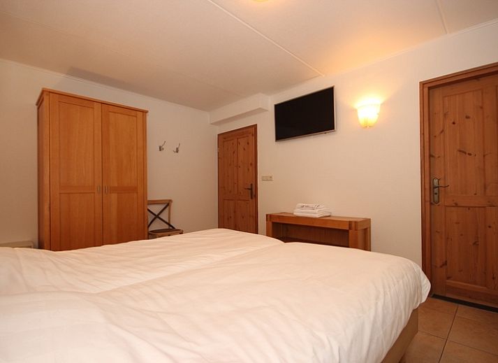 Villa De Witte Hoek Wintergarten ohne Haustiere in De Cocksdorp, Texel mit sonniger Terrasse und modernem Aussenbereich.