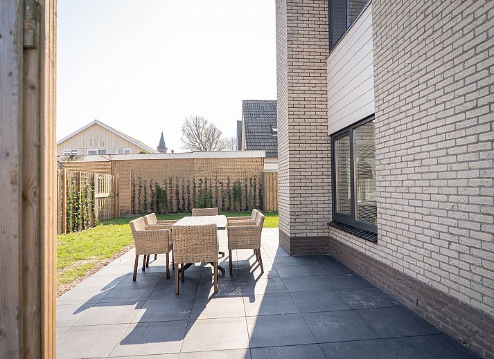 Guest house 0101753 - Bungalow Texel - Hodshonstraat B-12
