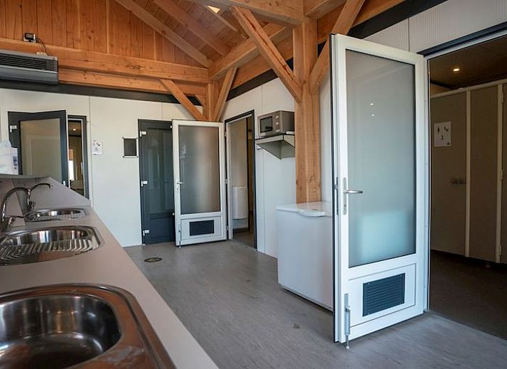 Guest house 010175 - Fixed travel trailer Texel - Sluftervallei | Comfort campingplaats | C3