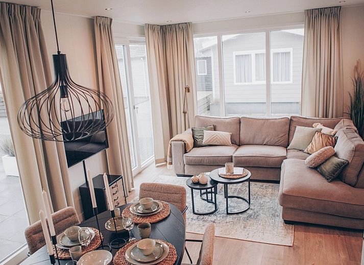 Chaletpark Bregkoog - Chalet Bregkoog 119 with modern look in De Koog, Texel, Wadden Islands.