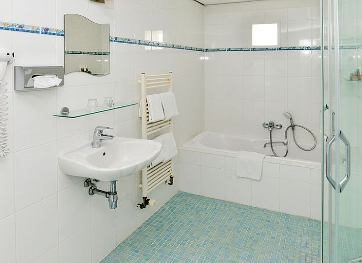 Verblijf 01021089 - Vakantiewoning Texel - Tweepersoons kamer - Bad en/of douche & toilet