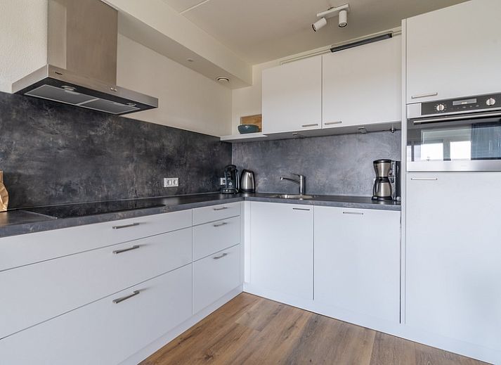 Stylish sitting area in Apartment Juliana 086, De Koog, Texel, with beautiful island view.