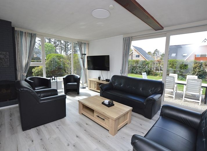 Orchismient 33 vakantiehuis in De Koog Texel met zonnige tuin en terras.