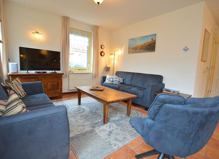 Vacation home 7K in De Koog, Texel with sunny garden and terrace, ideal for relaxing stays on the Wadden Islands.