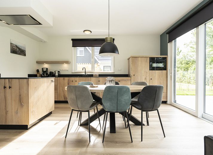 Villa 37 in De Koog, Texel, with spacious garden and terrace. Perfect vacation home on the Wadden Islands.