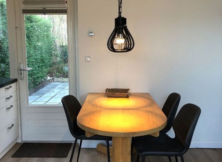 Spacious garden at 't Buitenhuisje, vacation home in De Koog Texel, surrounded by nature on the Wadden Islands.