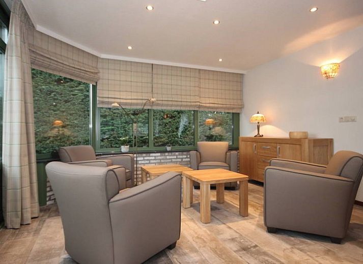 Guest house 01022526 - Holiday property Texel - 6 Persoons luxe villa met serre en sauna