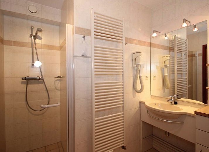 Unterkunft 01022527 - Ferienhaus Texel - 6 Persoons luxe villa met sauna