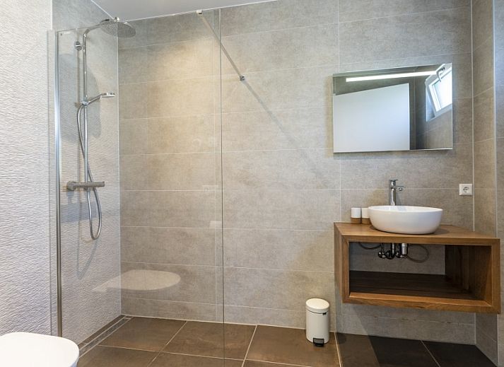 Guest house 01022535 - Holiday property Texel - Vakantiepark So What, Villa 8 Pers.