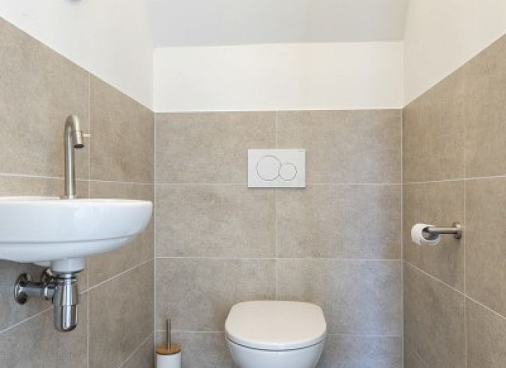 Guest house 01022535 - Holiday property Texel - Vakantiepark So What, Villa 8 Pers.