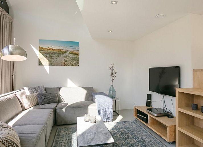 Duynzoom 1 whirlpool & Sauna vakantiehuis in De Koog Texel met ruime veranda en groene omgeving.