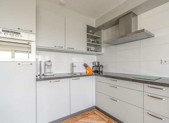 Gemuetliche Sitzecke im Appartement Juliana 146 Island and Sea View, Texel, mit herrlicher Aussicht.