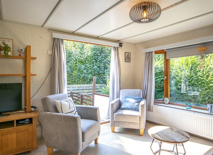 Moderne douche in Bosrandweg 409-B vakantiehuis in De Koog, Texel, Waddeneilanden.