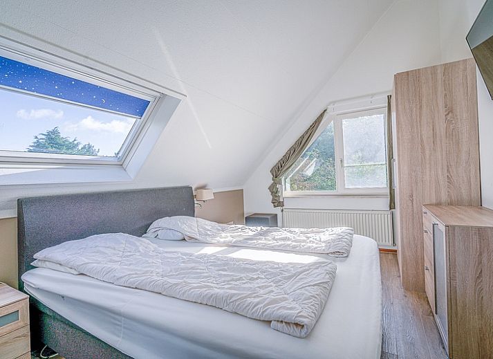 Gemuetliches, modern eingerichtetes Wohnzimmer im Ferienhaus Kamperfoelie 95, De Koog, Texel