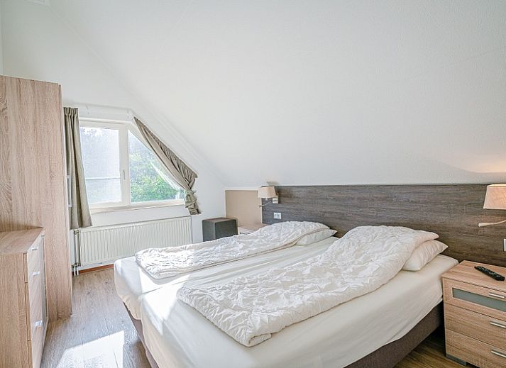 Gemuetliches, modern eingerichtetes Wohnzimmer im Ferienhaus Kamperfoelie 95, De Koog, Texel