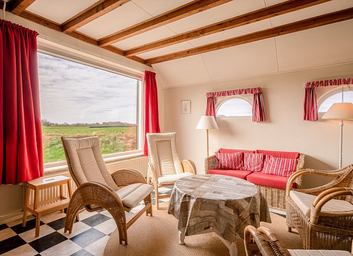 Schapenboet De Boet in De Koog, Texel at sunset. Enjoy a serene vacation home experience on the Wadden Islands.