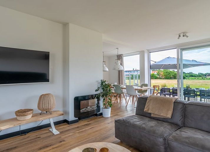 Cottage in De Koog vacation home with sunny terrace in De Koog, Texel, Wadden Islands.