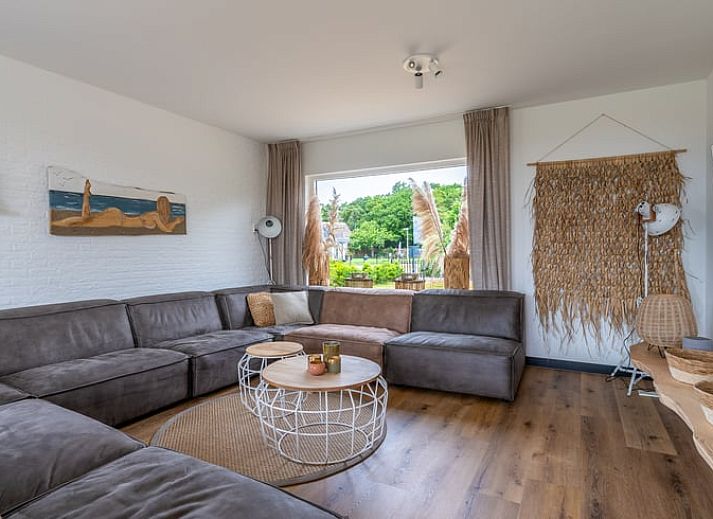 Cozy living room in Cottage in De Koog overlooking Texel's nature, Wadden Islands.