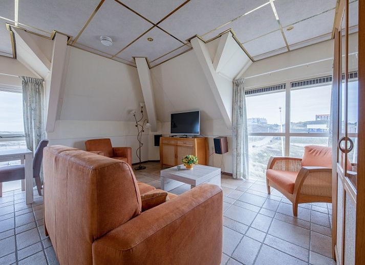 Luftaufnahme von Resort De Buteriggel - Appartement 0 in De Koog, Texel, Wadden Islands mit Blick auf den Strand.