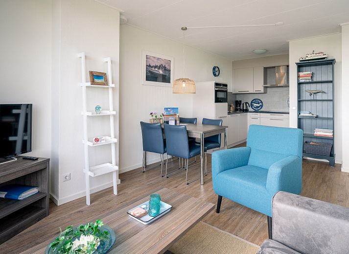 Gezellige woonkamer in Appartement Juliana 176 Eilandzicht, De Koog, Texel met uitzicht op de Waddeneilanden.