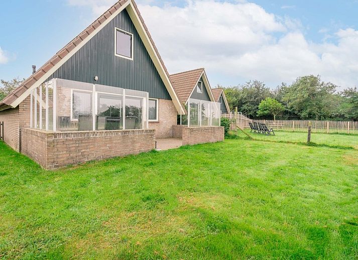 Ferienhaus Nieuwlanderweg 77 in De Koog, Texel mit grossem Garten und Terrasse, ideal fuer einen entspannten Aufenthalt auf den Watteninseln.