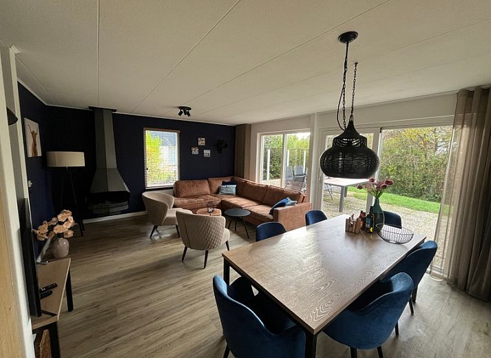 De Duinven vakantiehuis met zonnig terras in De Koog, Texel, ideaal voor ontspanning op de Waddeneilanden.